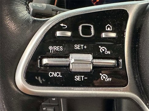 Used 2023 Mercedes-Benz GLB 250 4MATIC image 27