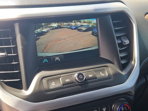 Used 2017 GMC Acadia SLE w/ Driver Alert Package I image 15