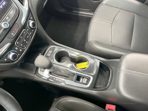 Used 2022 Chevrolet Equinox Premier image 27