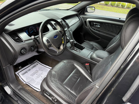 Used 2013 Ford Taurus SEL image 9