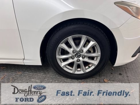 Used 2016 MAZDA MAZDA3 i Touring image 17
