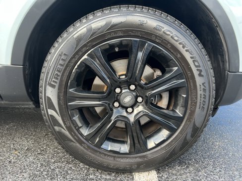 Used 2017 Land Rover Range Rover Evoque SE Premium image 43