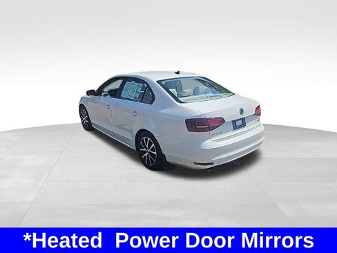 Used 2017 Volkswagen Jetta SE image 8