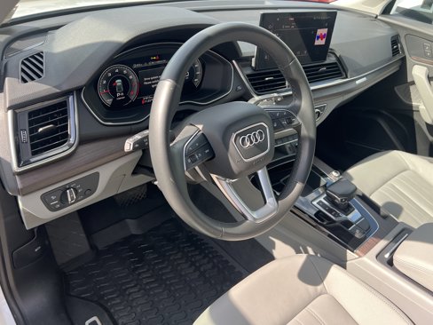 Used 2022 Audi Q5 2.0T Premium Plus w/ Premium Plus Package image 13