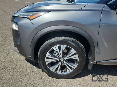 Used 2021 Nissan Rogue SV image 10