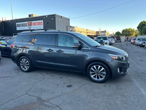 Used 2015 Kia Sedona SX image 19