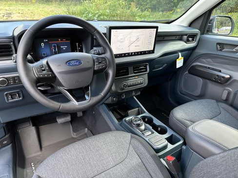 New 2025 Ford Maverick XLT image 34