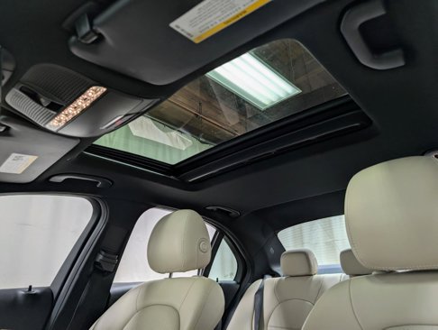Used 2019 Mercedes-Benz C 300 Sedan image 17