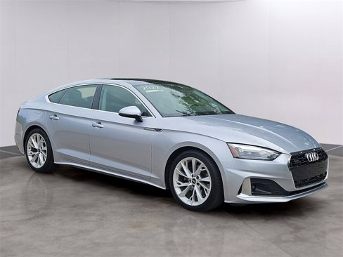 Used 2022 Audi A5 2.0T Premium image 3