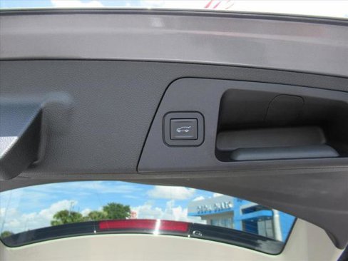 Used 2019 Buick Envision Essence image 32
