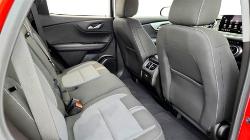 Used 2023 Chevrolet Blazer LT image 38