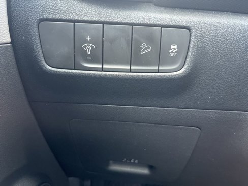 Used 2023 Hyundai Kona SEL image 39