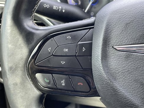 Used 2018 Chrysler Pacifica Touring Plus w/ S Appearance Package image 21