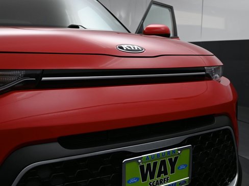 Used 2020 Kia Soul LX image 12
