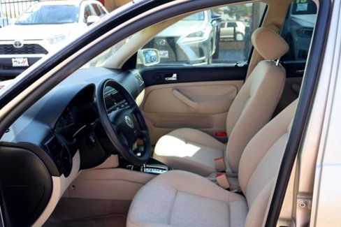 Used 2003 Volkswagen Golf GL image 10
