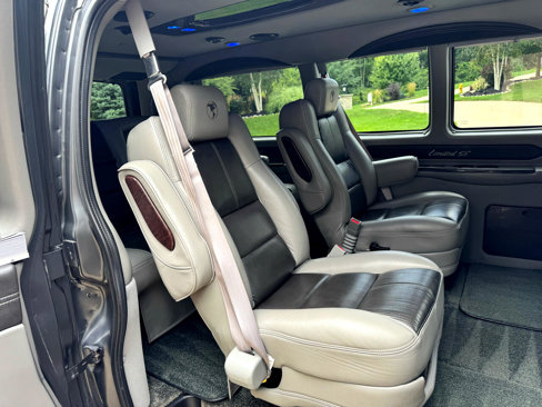Used 2017 GMC Savana 2500 image 22