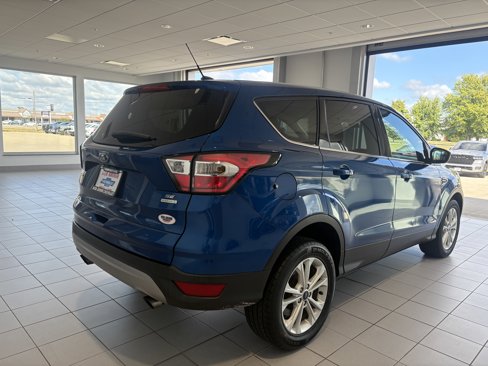 Used 2017 Ford Escape SE image 4