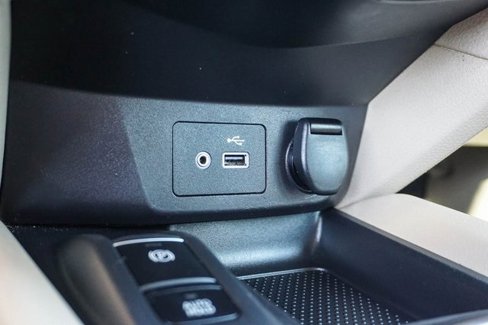 Used 2019 Nissan Rogue SV w/ Premium Package image 28