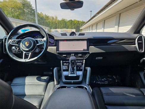 Used 2021 Porsche Cayenne Coupe image 12