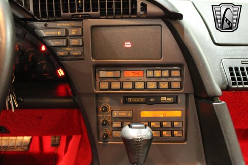 Used 1990 Chevrolet Corvette Coupe image 12