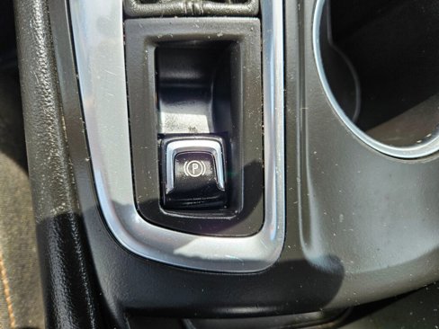 Used 2018 Chevrolet Equinox LT image 9