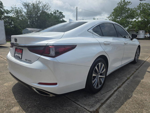 Used 2021 Lexus ES 350 w/ Premium Package image 7