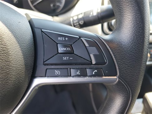 Used 2022 Nissan Versa SV image 29