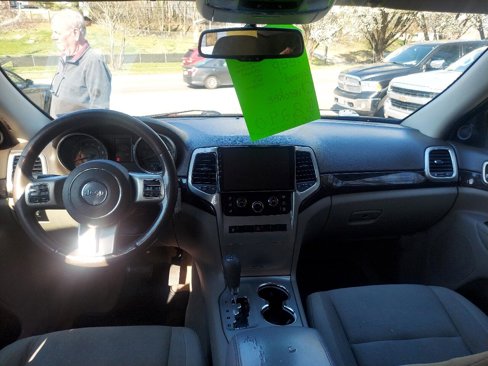 Used 2012 Jeep Grand Cherokee Laredo w/ Laredo E Group image 13