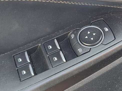 Used 2020 Ford Explorer XLT w/ Equipment Group 202A image 22