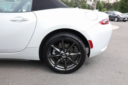 Used 2016 MAZDA MX-5 Miata Club image 22