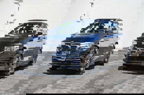 Used 2019 BMW 530i xDrive w/ Convenience Package image 1
