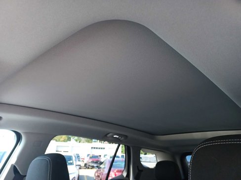 Used 2022 GMC Terrain SLE w/ Driver Convenience Package image 15