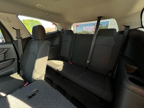 Used 2016 Chevrolet Traverse LT w/ LPO, 'HIT The Road' Package image 25
