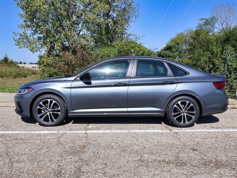 New 2025 Volkswagen Jetta Sport image 2