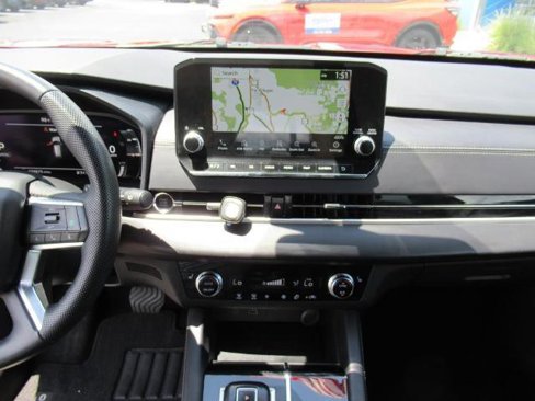 Used 2023 Mitsubishi Outlander SE image 22