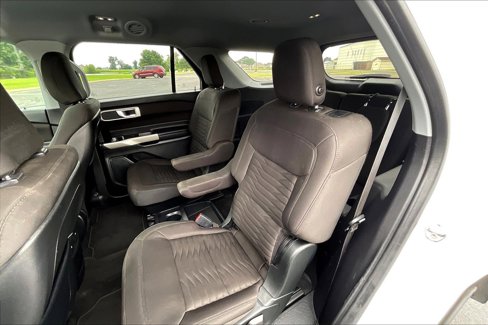 Used 2020 Ford Explorer XLT image 19