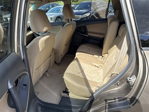 Used 2011 Toyota RAV4 2WD image 16