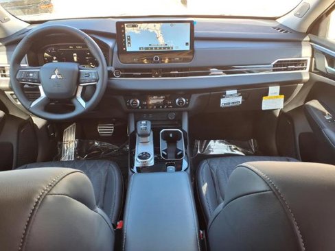 New 2025 Mitsubishi Outlander SEL image 11