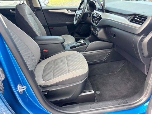 Used 2020 Ford Escape SE image 16