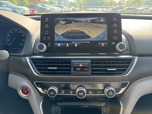 Used 2020 Honda Accord EX-L image 10