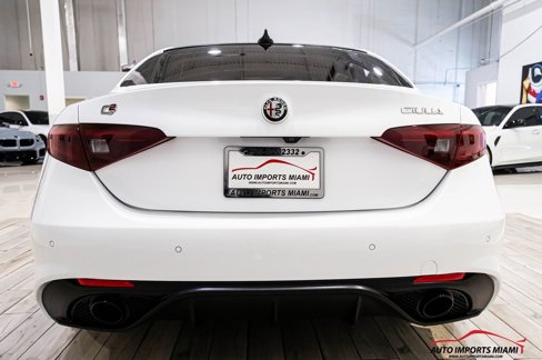Used 2022 Alfa Romeo Giulia Veloce image 25