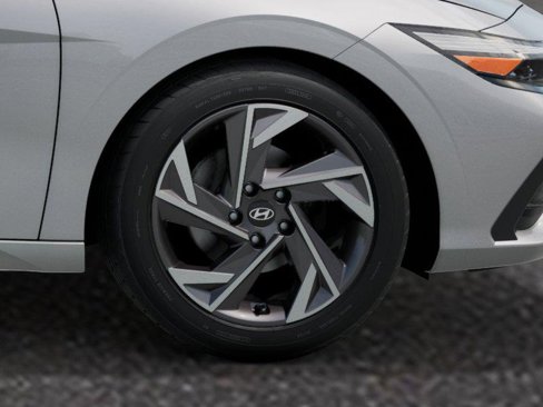 New 2025 Hyundai Elantra Sport image 8