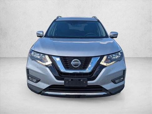 Used 2020 Nissan Rogue SL image 2