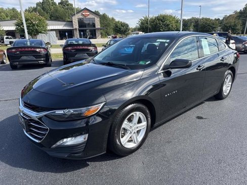 Used 2023 Chevrolet Malibu LT image 1