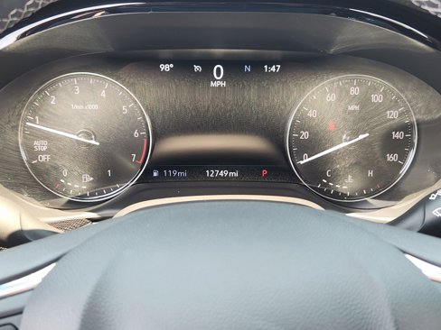 Used 2023 Buick Envision Essence image 21