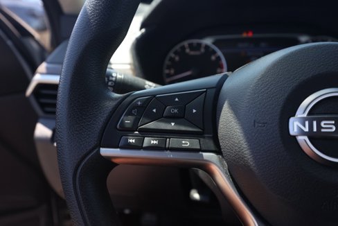 Used 2023 Nissan Altima 2.5 SV image 25