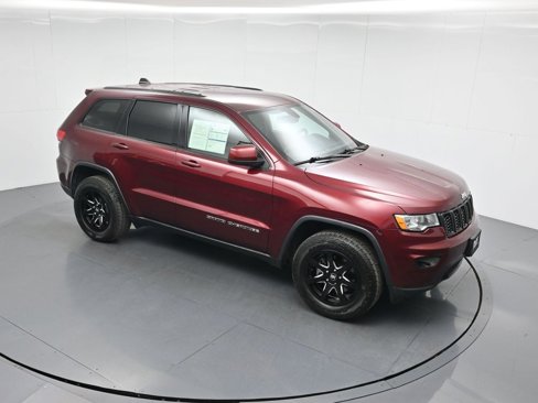 Used 2017 Jeep Grand Cherokee Laredo image 40