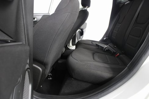 Used 2021 Jeep Renegade Latitude image 16