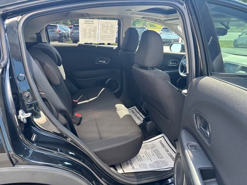 Used 2018 Honda HR-V EX image 40