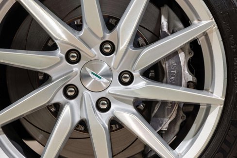Used 2017 Aston Martin DB11 V12 image 12
